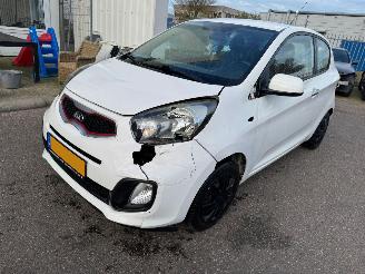 Unfallwagen Kia Picanto 1.0 CVVT 2013/8
