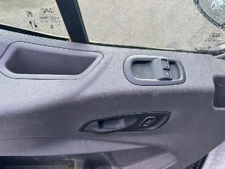 Ford Transit 350 2.0 TDCI L4H3 Trend RWD picture 16