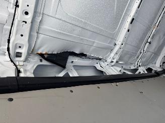 Ford Transit 350 2.0 TDCI L4H3 Trend RWD picture 11