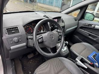 Opel Zafira 1.8 Cosmo AUTOMAAT picture 6