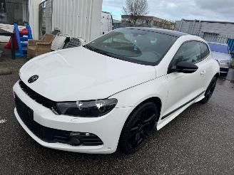 damaged passenger cars Volkswagen Scirocco 1.4 TSI Highline Plus 2009/8