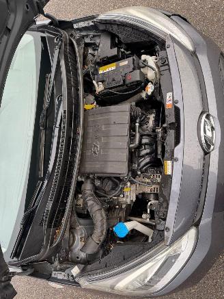 Hyundai I-10 1.0i i-Motion Go! 2016 picture 7