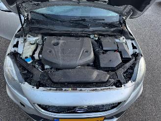 Volvo V-40 2.0 D4 R-Design Business picture 7