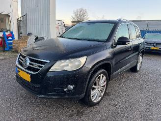 Damaged car Volkswagen Tiguan 2.0 TDI Sport&Style 2010/8