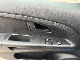 Kia Venga 1.4 CVVT X-tra BJ 2010 130.051 KM picture 14