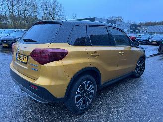 Voiture accidenté Suzuki Vitara 1.4 Boosterjet Style Smart Hybrid BJ 2023 61.000 KM 2023/4