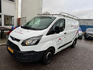 skadebil bedrijf Ford Transit Custom 270 2.0 TDCI L1H1 Economy Edition BJ 2017 2017/10