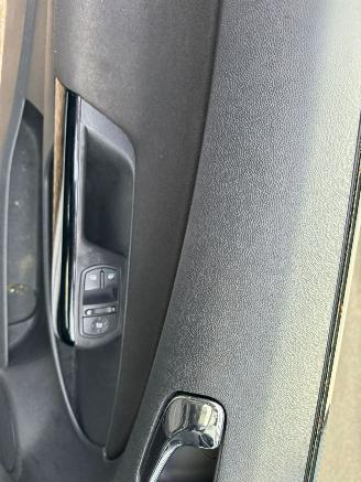 Opel Corsa 1.4-16V Cosmo picture 13