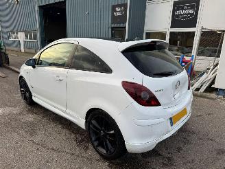 Opel Corsa 1.4-16V Cosmo picture 3