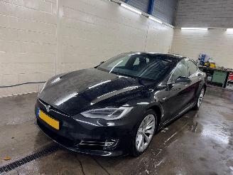 Vaurioauto  passenger cars Tesla Model S 75D Base 2018/12
