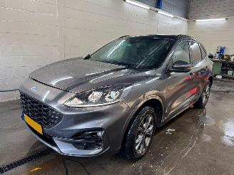 krockskadad bil auto Ford Kuga 2.5 AUTOMAAT PHEV ST-Line BJ 2023 130.021 KM 2023/7
