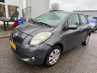 Schadeauto Toyota Yaris 1.3 VVTi Sol MMT AUTOMAAT BJ 2008 140.772 KM 2008/10