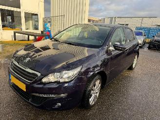 Auto incidentate Peugeot 308 1.6 BlueHDi Blue Lease Executive BJ 2015 303.615 KM 2015/12