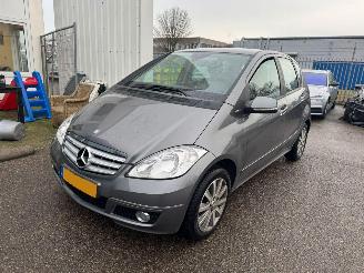 krockskadad bil auto Mercedes A-klasse 160 BlueEFFICIENCY Edition 125 Avantgarde 2012/3