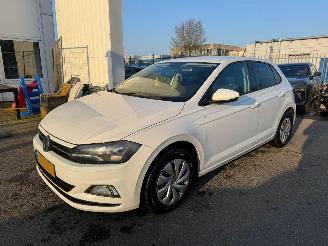 skadebil auto Volkswagen Polo 1.6 TDI Comfortline Business 2018/4
