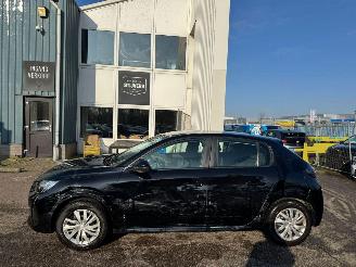 Peugeot 208 1.2 PureTech Active picture 2