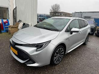damaged passenger cars Toyota Corolla Touring Sports 2.0 Hybrid Business Intro 2019/8