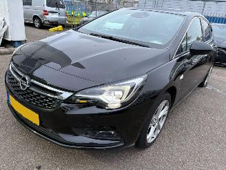 Vaurioauto  passenger cars Opel Astra 1.4 Innovation 2017/11