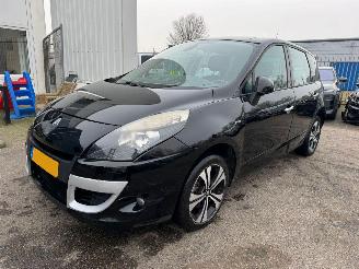 krockskadad bil auto Renault Scenic 2.0 Bose AUTOMAAT 2011/4