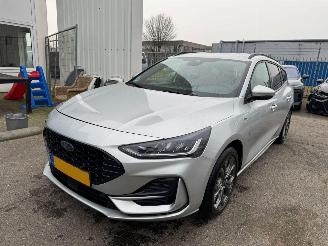 krockskadad bil auto Ford Focus Wagon 1.0 EcoBoost Hybrid ST Line Style 2023/2