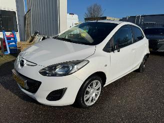 Schadeauto Mazda 2 1.3 Cool 2012/2