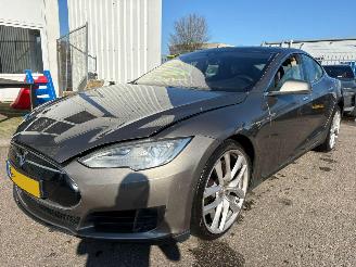 skadebil auto Tesla Model S 85D Base 2015/8