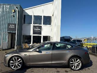 Tesla Model S 85D Base picture 2