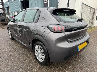 Peugeot 208 1.2 PureTech Active picture 7