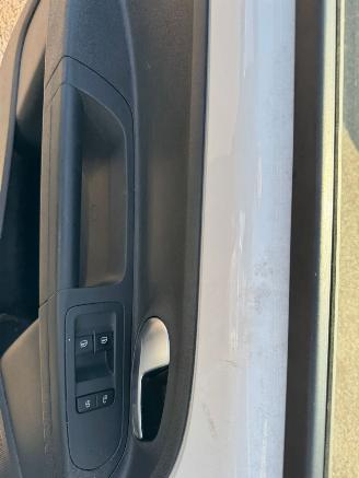 Volkswagen Up! 1.0 picture 17