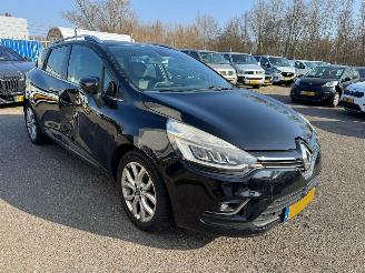 uszkodzony samochody osobowe Renault Clio 1.5 dCi Ecoleader Intens 2017/2