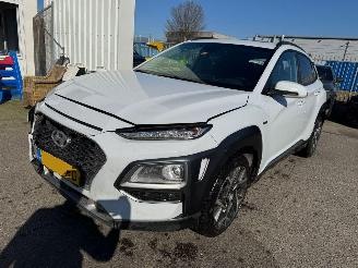 Schadeauto Hyundai Kona 1.6 AUTOMAAT GDI HEV Premium Sky 2020/10