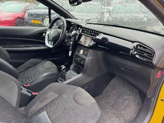 Citroën DS3 Cabrio 1.2 VTi Chic picture 14