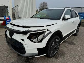 krockskadad bil auto Kia Niro EV DynamicPlusLine 64.8 kWh 2023/9
