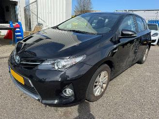 Voiture accidenté Toyota Auris 1.8 AUTOMAAT Hybrid Aspiration 2013/4