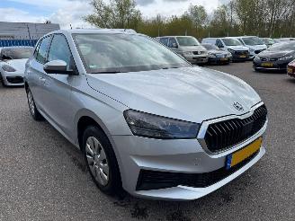 Vaurioauto  passenger cars Skoda Fabia 1.0 TSI Ambition BJ 2023 2023/5