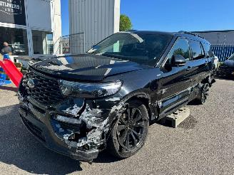 damaged passenger cars Ford Explorer 3.0 AUTOMAAT V6 EcoBoost PHEV ST-Line 2020/10