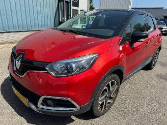 uszkodzony samochody osobowe Renault Captur 0.9 TCe Helly Hansen 2015/1