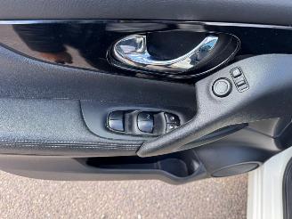 Nissan Qashqai 1.2 Tekna picture 17