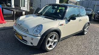 skadebil auto Mini Cooper 1.6 Cooper 2004/10