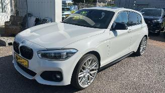 uszkodzony samochody osobowe BMW 1-serie 120i  AUTOMAAT Centennial High Executive 2017/2