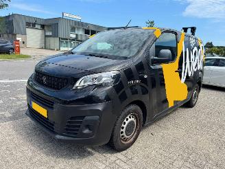 krockskadad bil bedrijf Peugeot Expert 1.6 BlueHDI 95 Compact Premium 2019/6