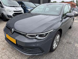 krockskadad bil auto Volkswagen Golf 1.5 TSI Life Business 2020/9