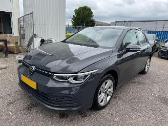 Unfallwagen Volkswagen Golf 1.0 AUTOMAAT eTSI Life Business 2020/12