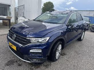 krockskadad bil auto Volkswagen T-Roc 1.5 TSI Style 2020/1