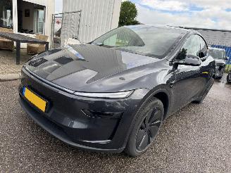 škoda osobní automobily Tesla Model Y RWD 58 kWh 2025/10