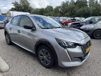 skadebil auto Peugeot 208 EV ActivePack 50 kWh 2023/8