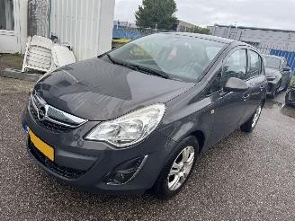 Voiture accidenté Opel Corsa 1.2 16v Berlin 2013/7