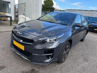 damaged passenger cars Kia Xceed 1.6 GDi PHEV DynamicPlusLine 2022/6