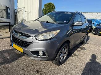 Damaged car Hyundai Ix35 2.0i Style 2012/5