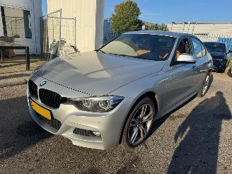 Coche accidentado BMW 3-serie 320i Edition M Sport Shadow High Executive 2018/3